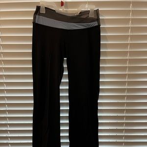 Lulu lemon yoga pants